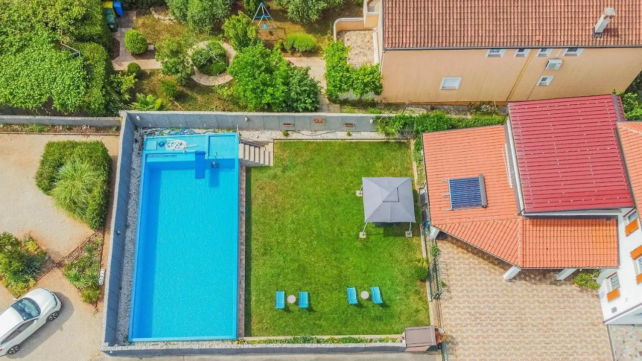 Pension Nina Umago Bed & Breakfast