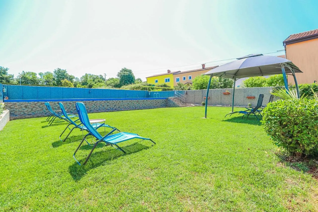 Pension Nina Umago Bed & Breakfast